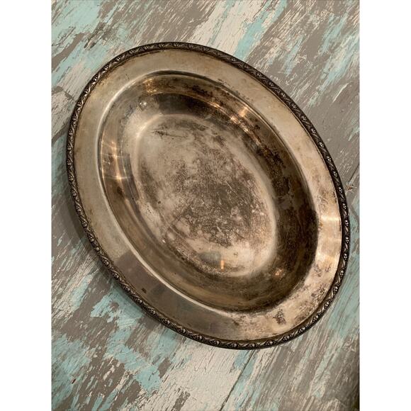 Vintage Wm Rogers Silverplate Oval Vegetable Serving Dish Harvest Pattern 5712 - Picture 2 of 7